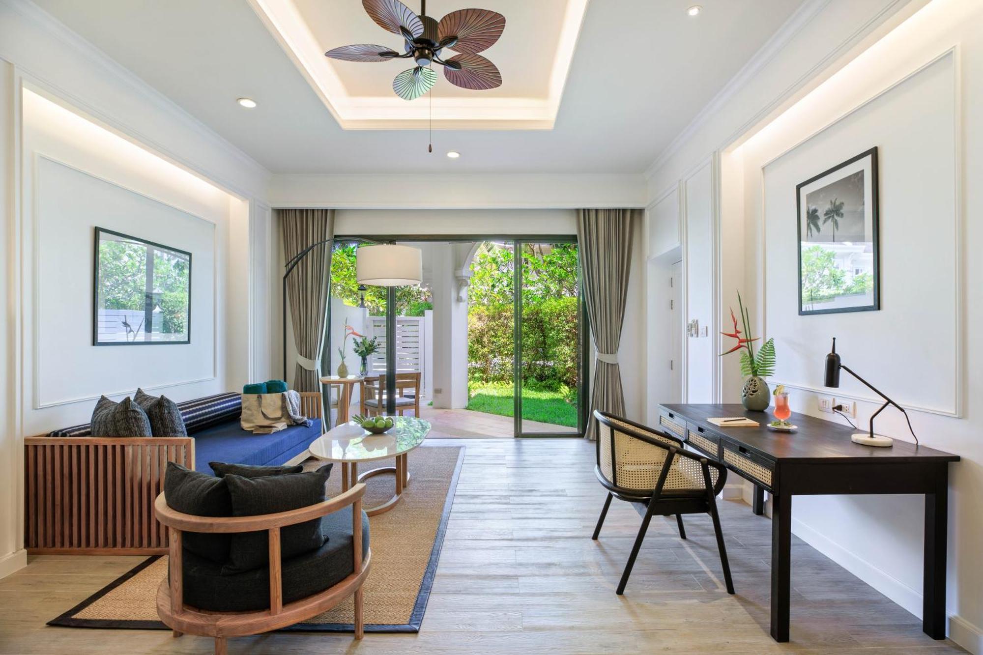 Outrigger Koh Samui Beach Resort - Sha Extra Plus Lamai Beach (Koh Samui) Quarto foto A living room in a hotel
